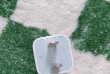 苹果充电器的原装与非原装的区别（原装与非原装充电器性能、质量、安全方面的比较）