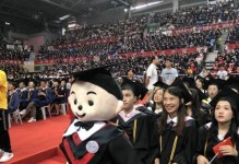 苏大机器人（探索人工智能的无限潜能，迎接新时代的到来）